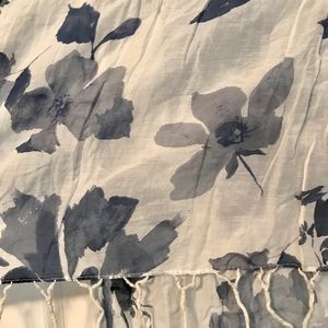 White and navy floral print scarf
